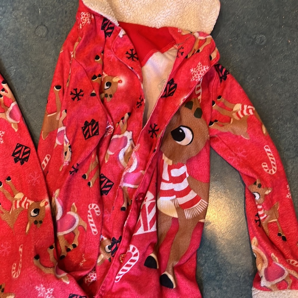 Girls Target Rudolph PJs Small - Picture 2 of 4